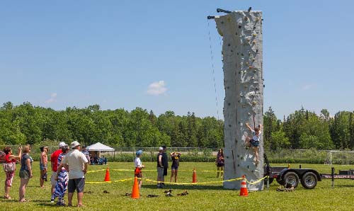 Celebrating Canada Day during FunFest 2019: the climbing wall